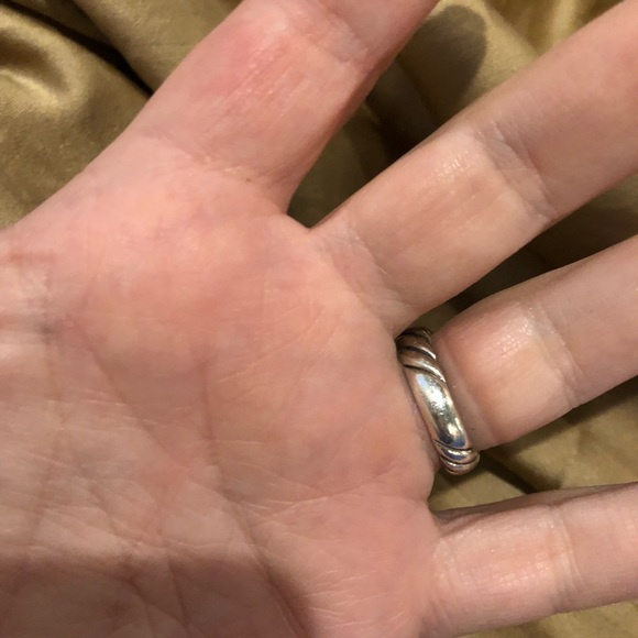 JEWELRY - Picture 4 of 5